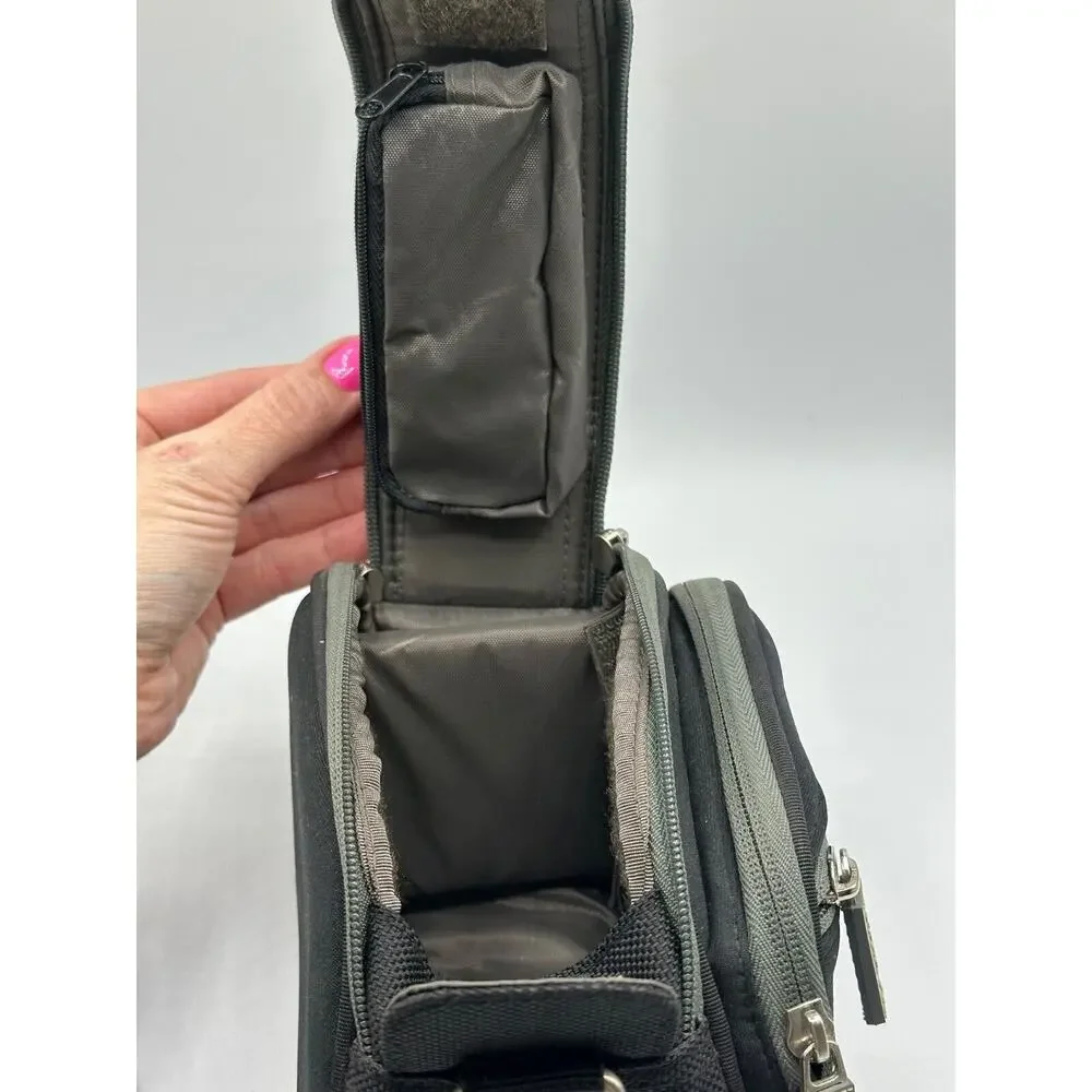 Kenneth Cole Reaction R-tech Camera Photo Video Equip Bag Adjustable Strap Case